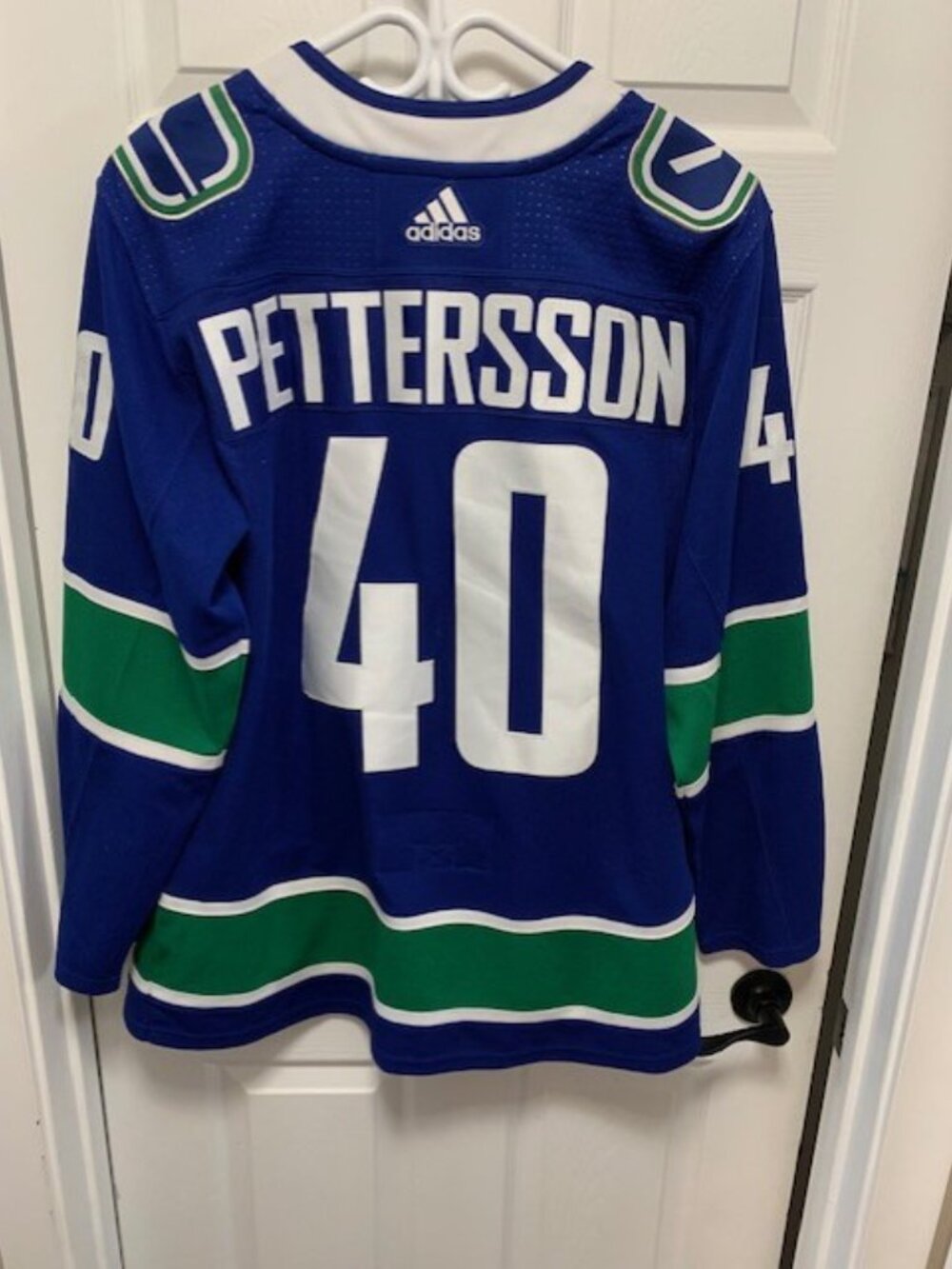 CANUKS " PETTERSON" # 40 JERSEY (SZ 52)